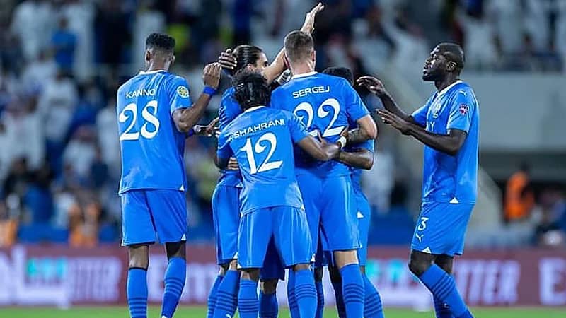 جواو فيليكس يضع لايك لـ كوليبالي بعد فوز الهلال على الاتحاد .. فيديو