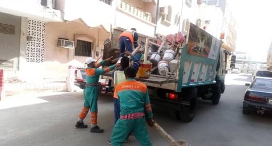 بالصور.. حملة لإزالة الحواجز والتعديات بالخبر الشمالية والعقربية