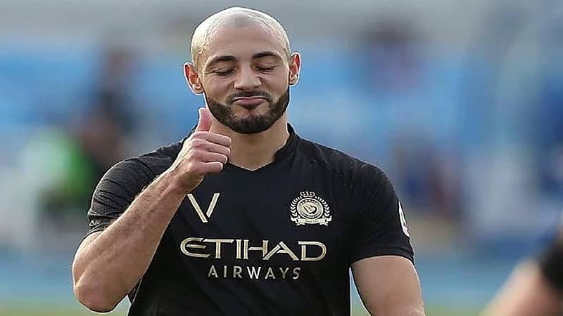 أمرابط يتلقى عرضًا إماراتيًا