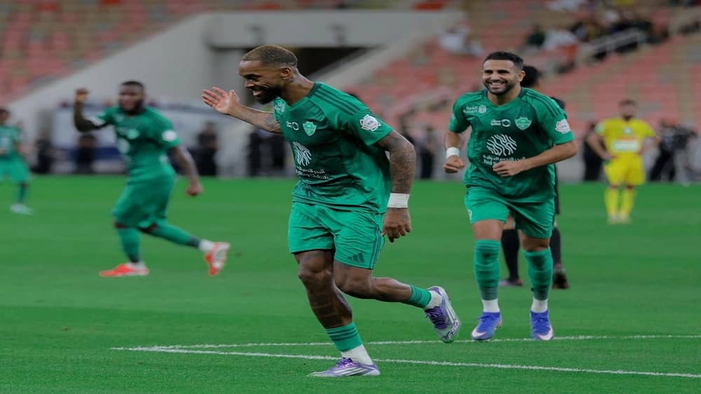 الأهلي يتغلب على الخليج برباعية..صور