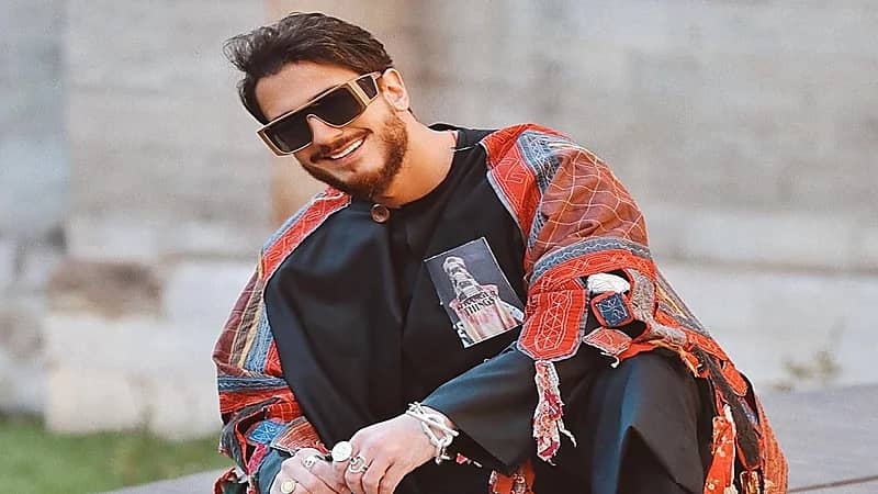 بالفيديو.. سعد لمجرد يفاجىء الآغا بإطلالة جديدة