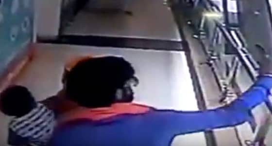 سيلفي زوجين يقتل طفلتهما الرضيعة بمول تجاري