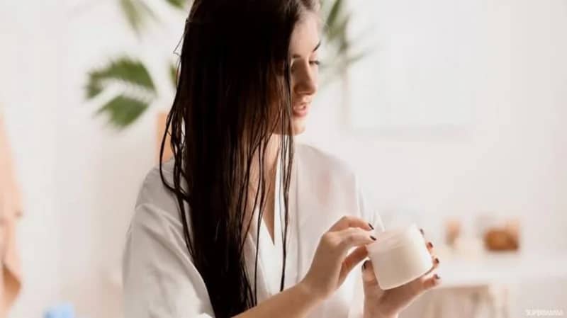 فوائد زبدة الشيا في ترطيب الشعر خلال الصيف