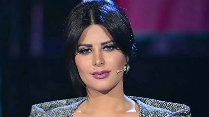 شمس الكويتية تستعرض " التاتو المخفي " على ظهرها