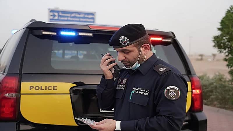 الكويت تمنع مغادرة أي أجنبي إلا بعد دفع المخالفات المرورية