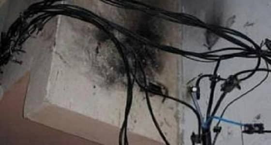 التحقيق في وفاة طفل صعقًا بالكهرباء