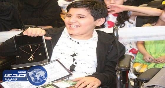 أبناء وبنات التأهيل الشامل يشاركون في سحب جوائز مول قلب الطائف