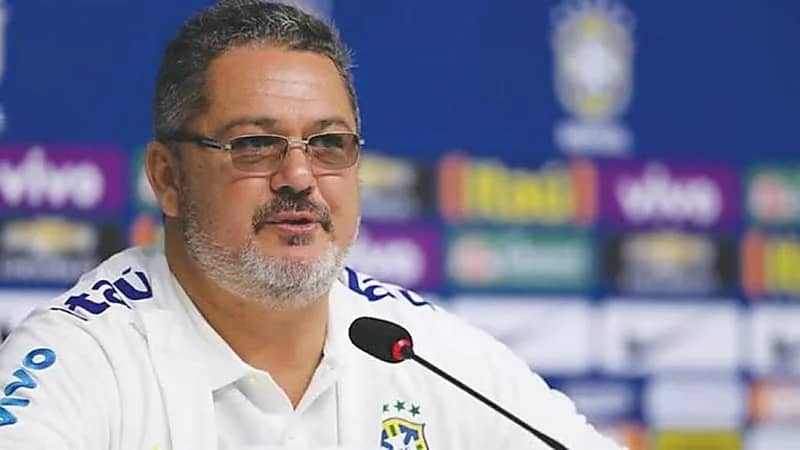 مدرب الهلال يستقر على بديل سالم الدوسري في كلاسيكو الاتحاد