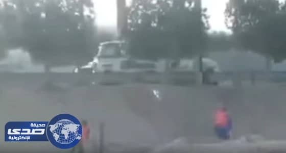 بالفيديو.. جيش الاحتلال الإسرائيلي يسرق مكيفات مصنع في فلسطين