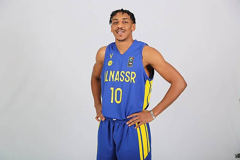 لاعب سلة النصر عقب الهزيمة: الحكام أسوأ مارأيت وكل مالهم يصيرون اسوأ !