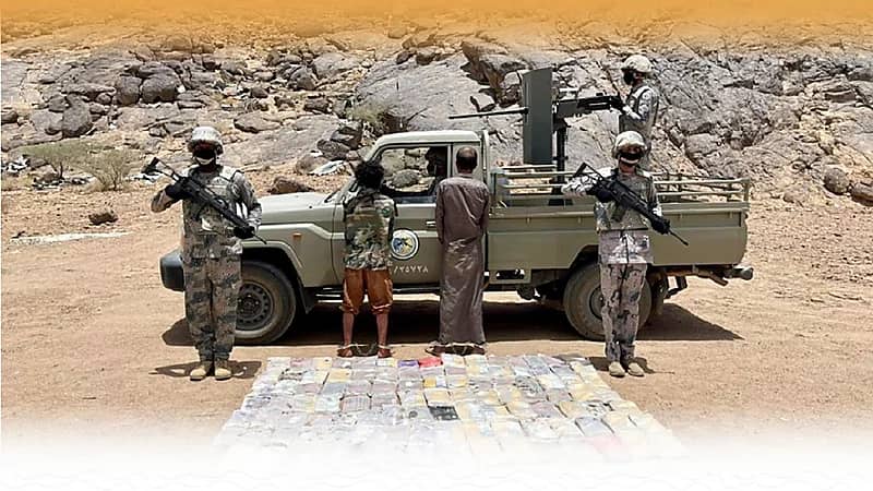 إحباط محاولات تهريب 435 كيلوجراماً من الحشيش و45.6 طناً من القات