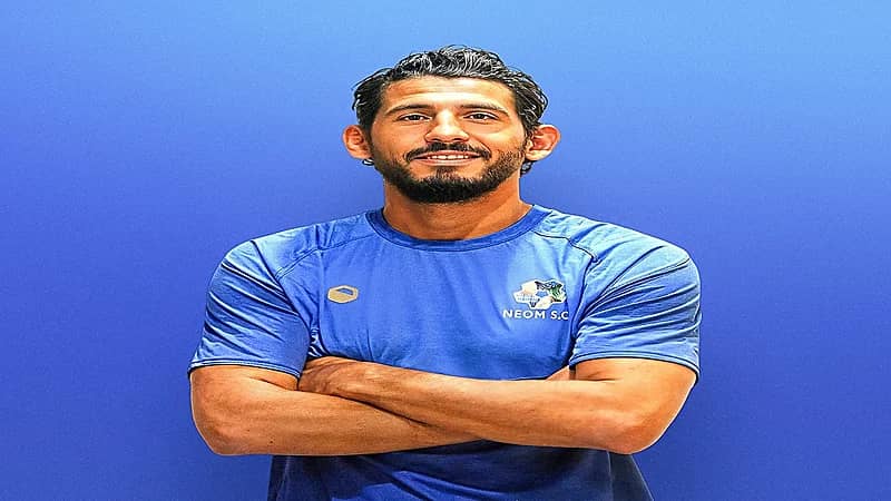 نيوم يعلن التعاقد رسميا مع أحمد حجازي .. فيديو
