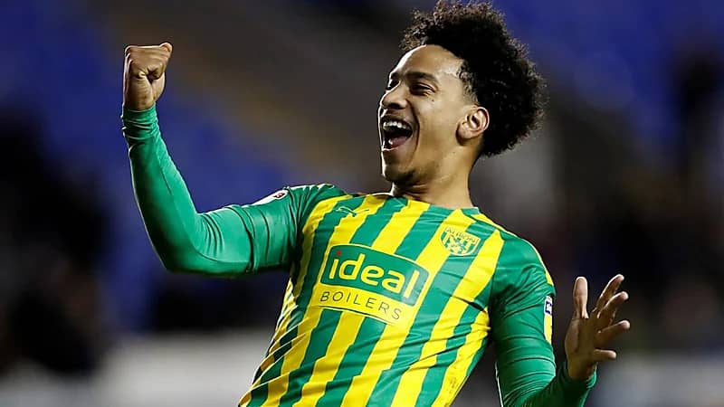 الهلال يقترب من ضم البرازيلي بيريرا