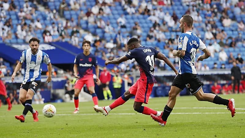 أتلتيكو مدريد يفوز على إسبانيول في الوقت بدل الضائع