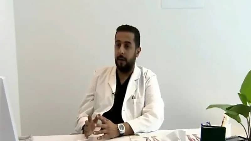 أخصائي: الجلوس لفترات طويلة يسبب مشاكل وآلام في أسفل الظهر والرقبة "فيديو" 