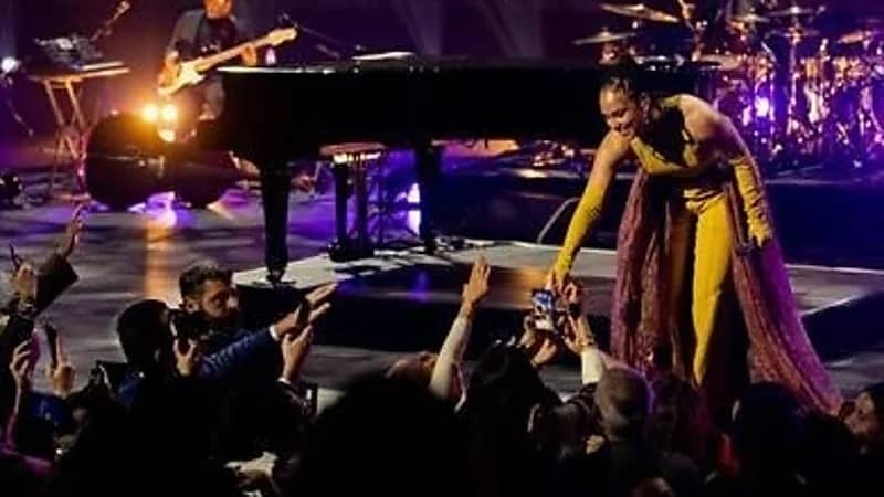 بالفيديو.. أليشيا كيز تتمايل على أغنية جاني الأسمر