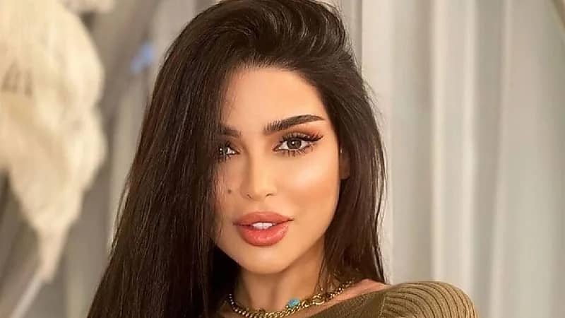 جليلة تنفي احتفالها بطلاق تامر حسني وزوجته