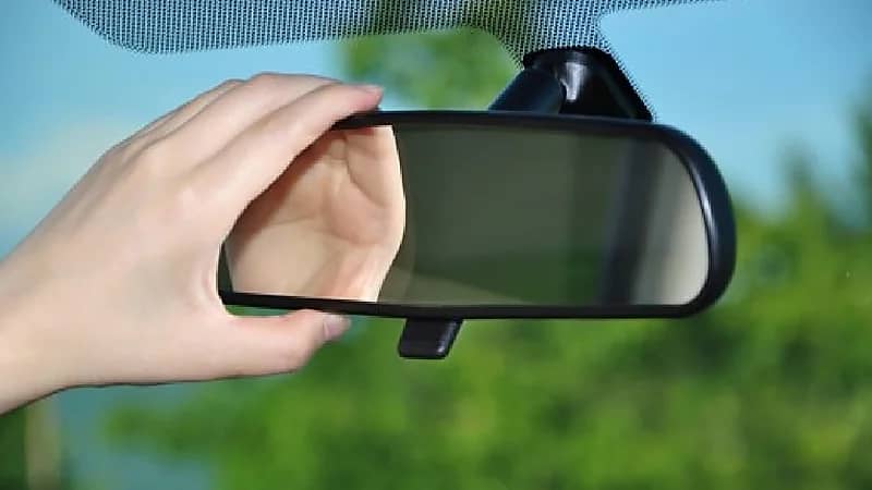 نصائح لضبط مرايا السيارة بطريقة تجنبك الحوادث