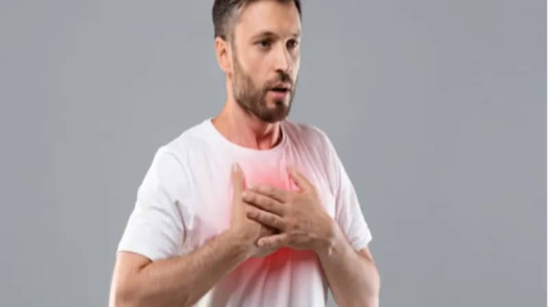 "النمر" يوضح أعراض التهاب عضلة القلب في الشباب