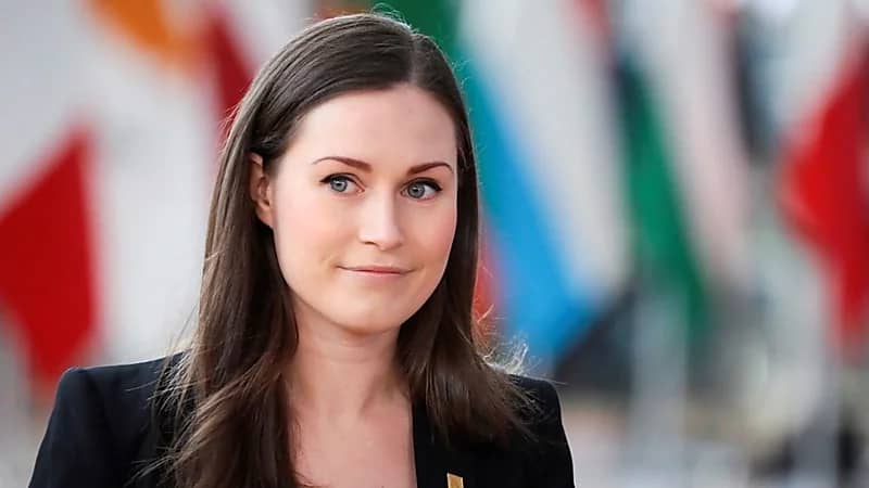 رئيسة وزراء فنلندا تعتذر عن صورة عارية