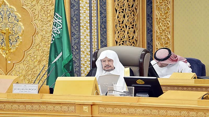 "الشورى" يطالب بوضع ضوابط للحد من التباين في رواتب المواطنين