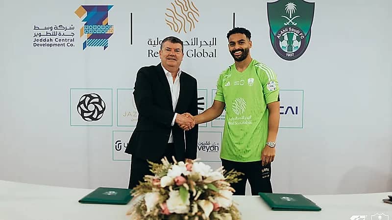الأهلي يجدد عقد الصانبي لمدة 4 سنوات