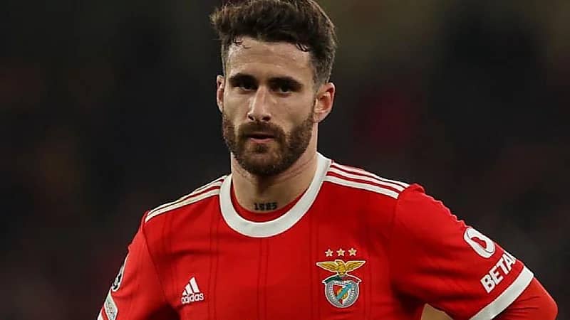 الشباب ينافس الاتفاق لضم نجم بنفيكا