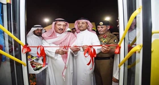 أمير جازان يعطي شارة البدء لانطلاق أولى رحلات الباص السياحي