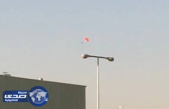 فيديو متداول لسقوط مظلي تعطلت مظلته في صلبوخ