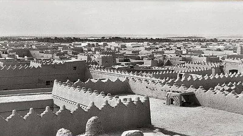 بالفيديو .. مستشرق بريطاني يرصد تطور الرياض قبل 5 آلاف عام