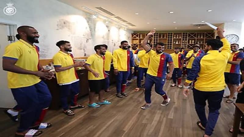 بالفيديو.. لاعبو النصر يحتفلون بعيد الأضحى بالرقص والبخور