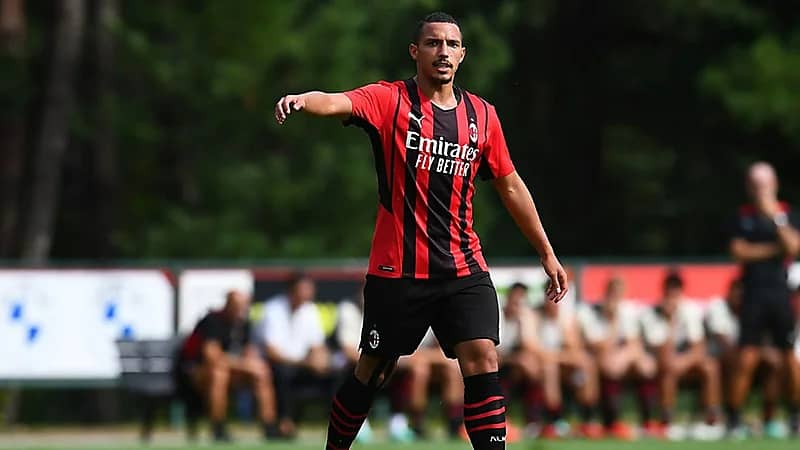 كورونا يصيب الجزائري اسماعيل بن ناصر