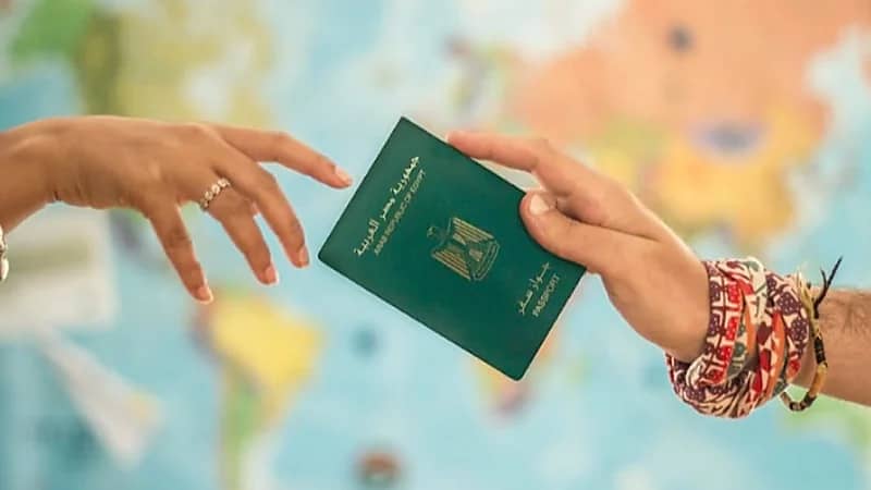 " الجوازات " توضح مدى إمكانية تسلم الأم لجوازات سفر أبنائها
