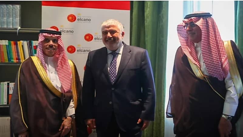 "وزير الخارجية" يؤكد دعم المملكة لحل الأزمة اليمنية والتوصل لحل سياسي ينهي الحرب الأوكرانية