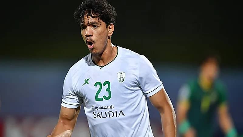 3 أندية تتنافس لضم لاعب الأهلي عبدالله حسون