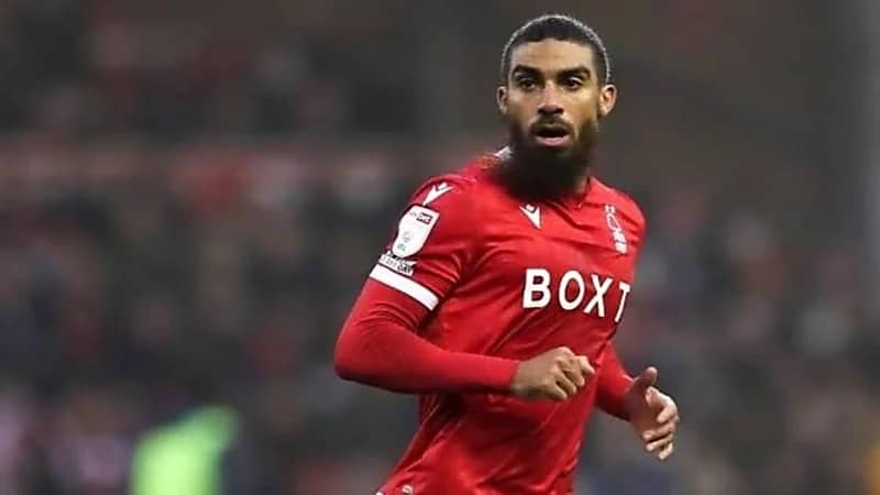 الأهلي يقترب من ضم غرابان 