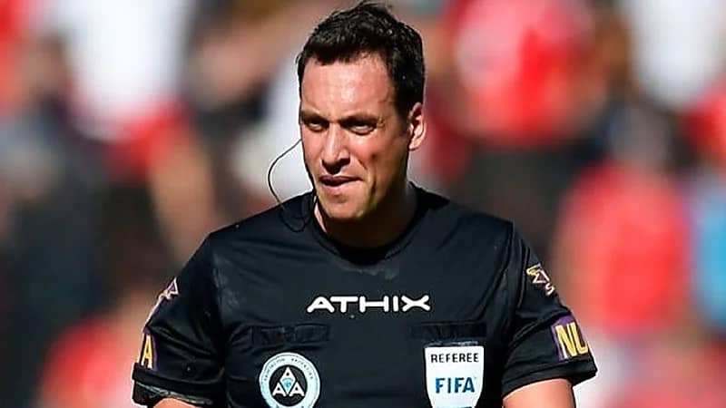 الكشف عن حكم مباراة الاتحاد والخليج