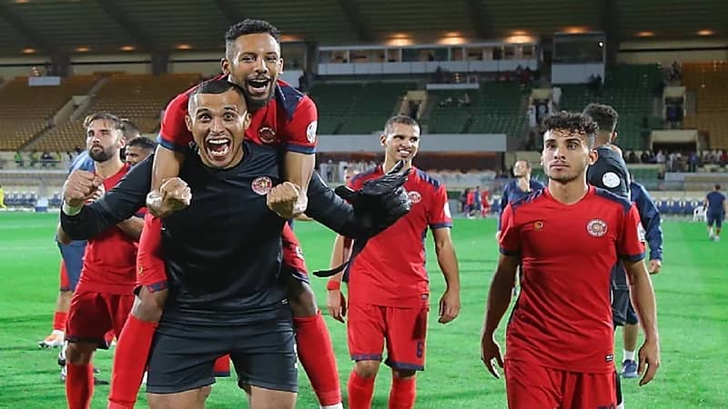 ثنائي ضمك يستعدان لقيادة الجزائر أمام غينيا ونيجيريا