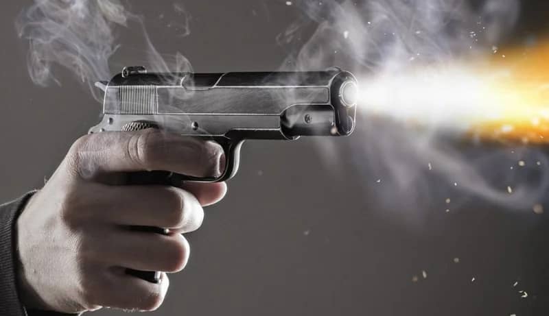 شرطي أمريكي يطلق النار على مراهق بالخطأ