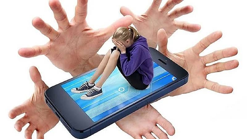 مراحل وقوع الطفل ضحيةً للابتزاز الإلكتروني