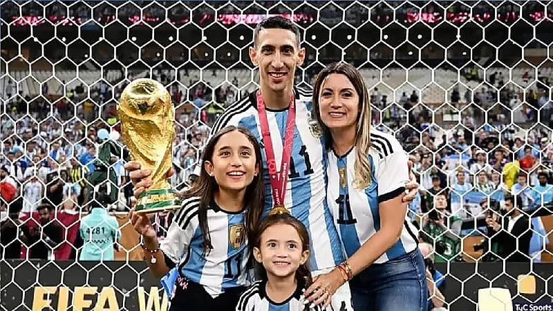 زوجة دي ماريا لـ"لاعب فرنسي": زوجي سيعلمك كيف تبكي