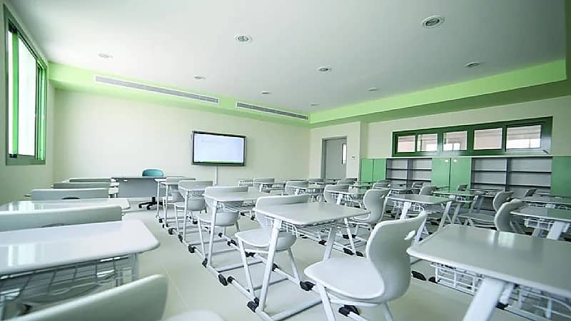 استمرار الدراسة عن بُعد غدًا بمدارس "الشرقية"