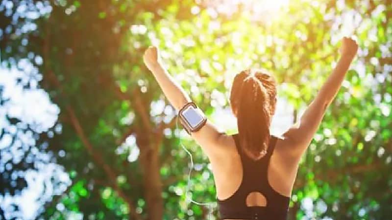 3 طرق تزيد الطاقة والنشاط دون شرب كافيين