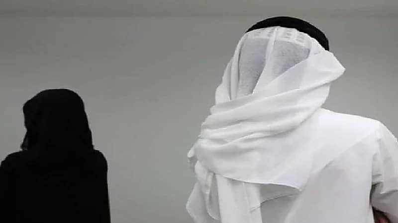 بالفيديو .. مستشار أسري للرجال: لا تتركوا زوجاتكم وتذهبوا للاستراحة