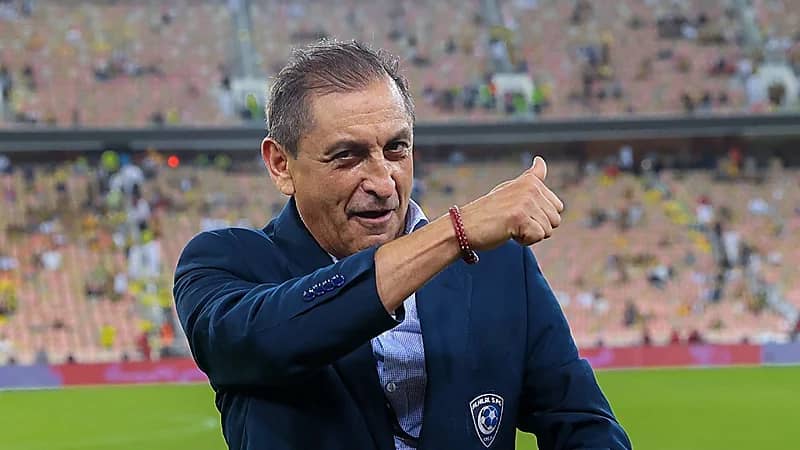 رسالة حماسية من دياز للاعبي الهلال