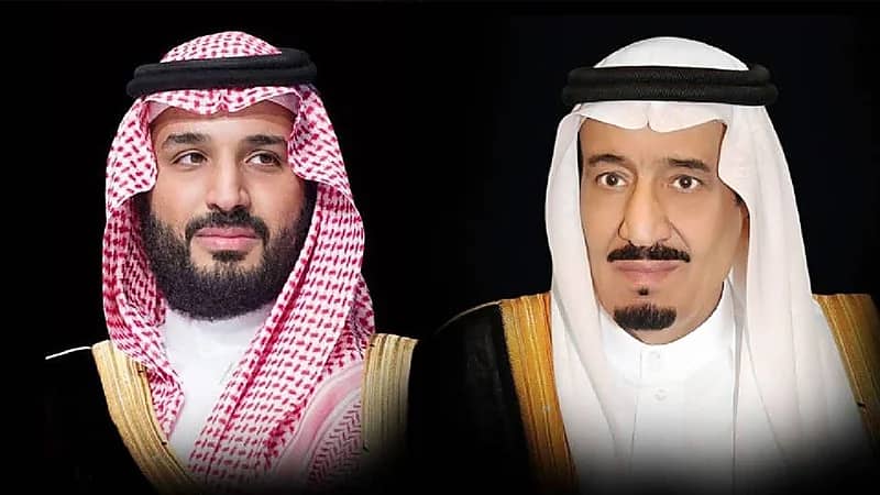 إنفاذاً لتوجيهات القيادة.. إيداع مليار دولار بحساب البنك المركزي اليمني