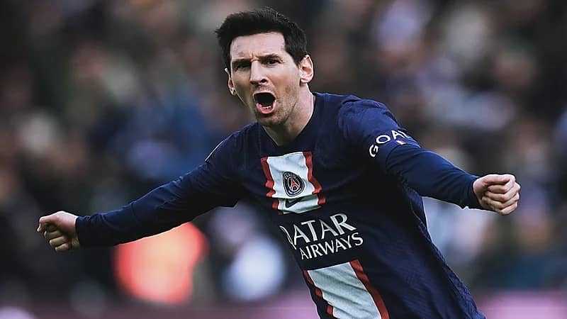 ميسي يقترب من العودة لبرشلونة مجددا 