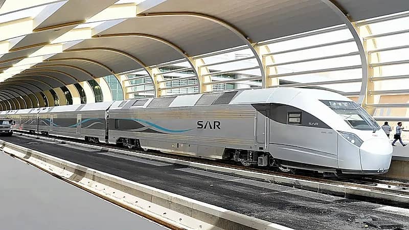 "سار" يطلق خدمة التصدير من الميناء الجاف بالرياض