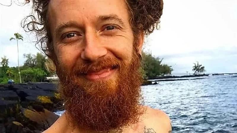 يزرع طعامه بنفسه..  شاب يترك وظيفته من أجل الحياة البرية