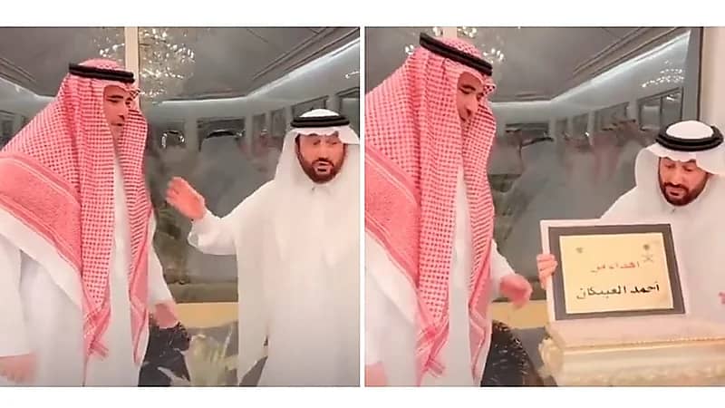 الشيخ العبيكان يقدم هدية خاصة للمستشار سعود القحطاني - فيديو